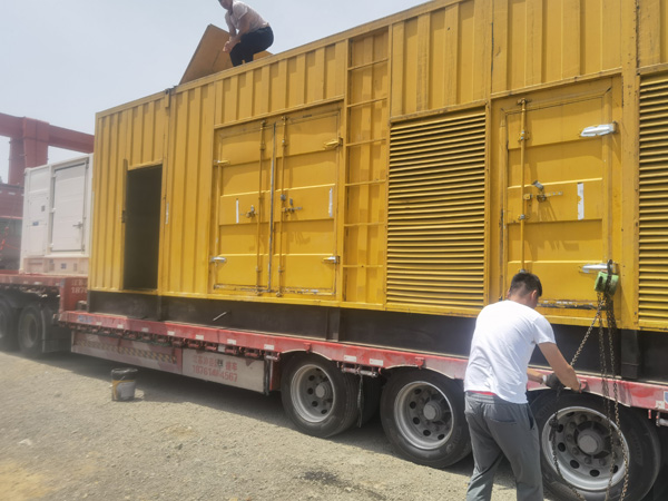 句容发电机出租100KW发电机需要什么规格的电缆线?