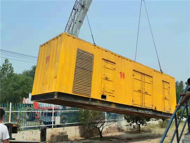 句容300KW柴油发电机组油耗是多少？