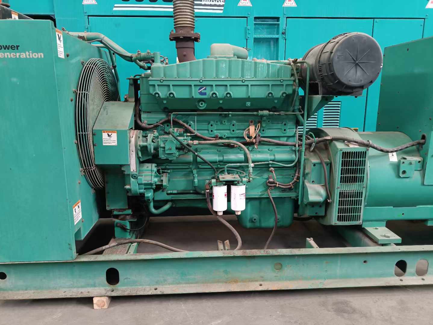 句容过载会对 600kW 柴油发电机组造成哪些损害？